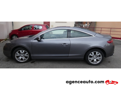 Renault Laguna — 3